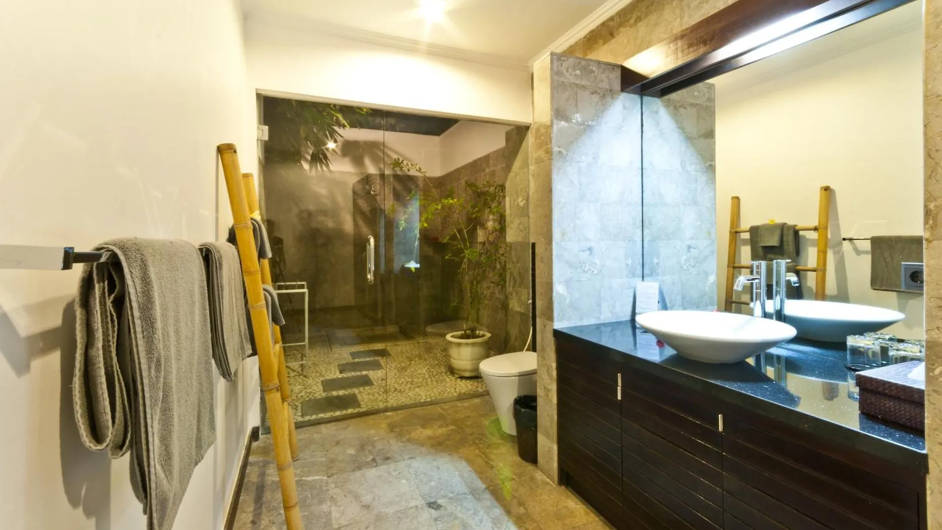 Villa Blubambu Seminyak  Seminyak (Bali)